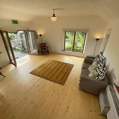 Hotell The Song House - Retreats And Group *